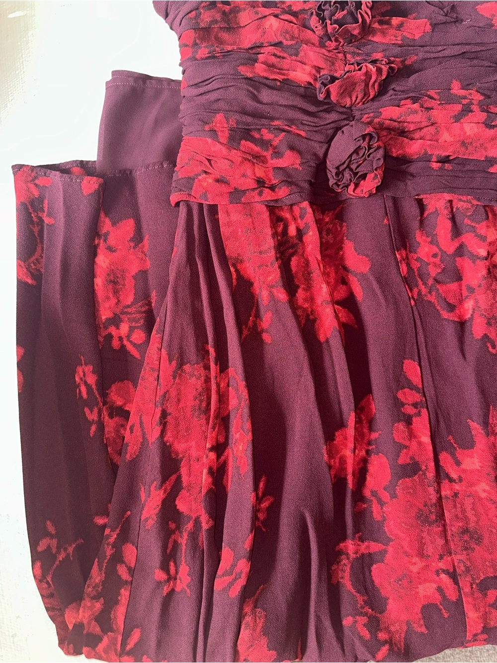Few Moda Corinne dress - Crimson Floral - Red Floral Maxi Dress w Ruching - Picture 3 of 7